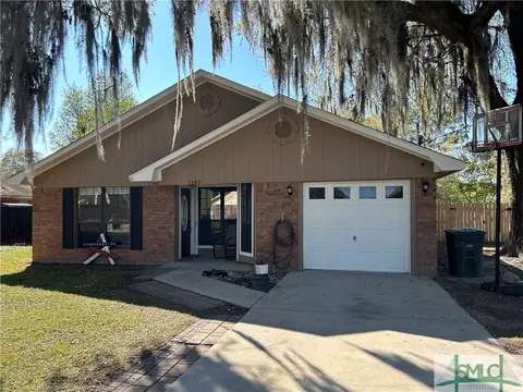 1567 Pendleton Dr, Hinesville, GA 31313