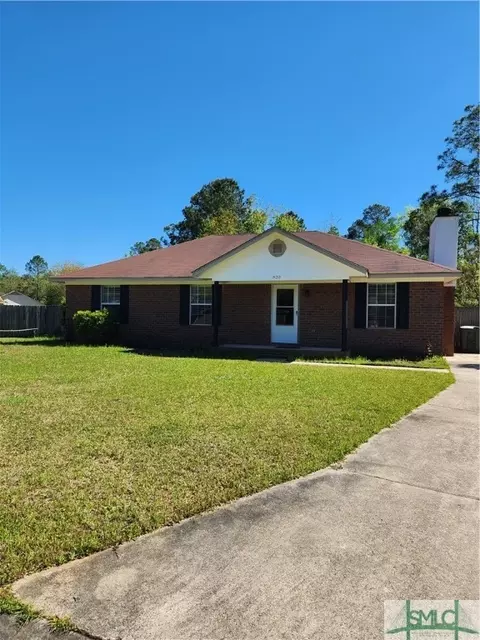 820 Waterfield Dr, Hinesville, GA 31313