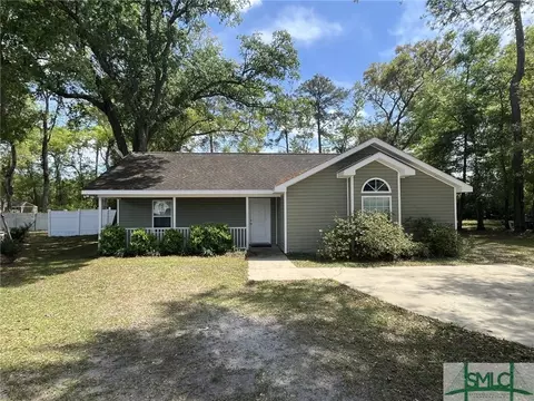 204 Callie Cir, Brunswick, GA 31523