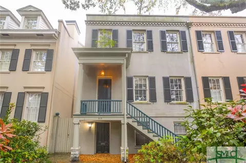 215 E Jones St, Savannah, GA 31401