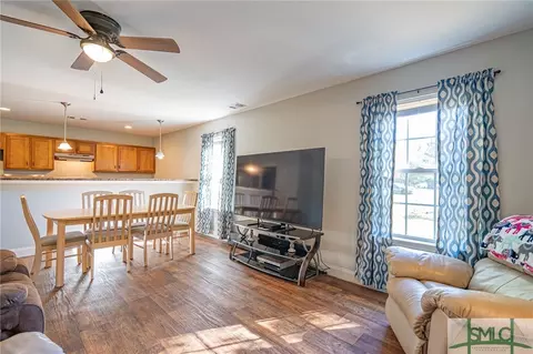 113 Knotty Pine Cir, Springfield, GA 31329 photo 5