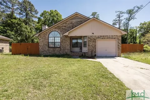 937 Highland Dr, Hinesville, GA 31313