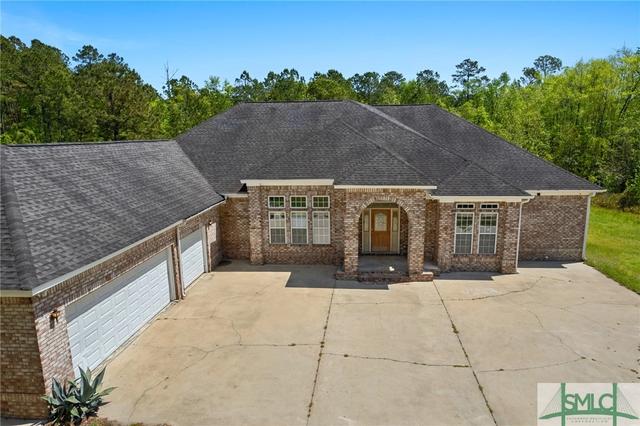 86 Blige Rd, Richmond Hill, GA 31324