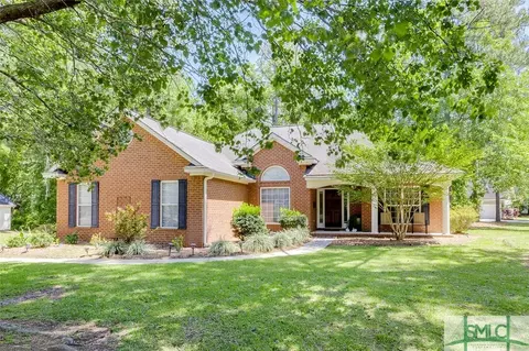 20 Churchill Ct, Richmond Hill, GA 31324