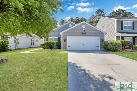 21 Crystal Lake Dr, Savannah, GA 31407