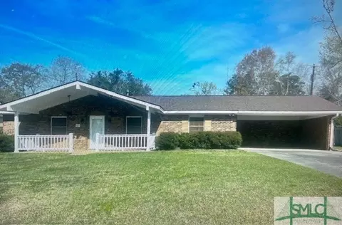 51 Hill Ave, Richmond Hill, GA 31324