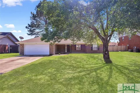 1912 Salisbury Way, Hinesville, GA 31313