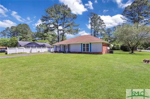 131 Rose Dr, Springfield, GA 31329 photo 2