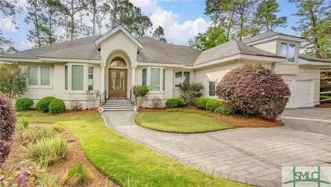 5 Sparkleberry Ln, Savannah, GA 31411