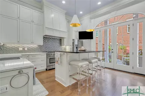 540 E Liberty St, Savannah, GA 31401 photo 9