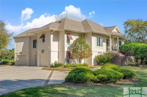2 Salt Meadow Ct, Savannah, GA 31411