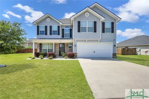 1102 Creekside Cir, Hinesville, GA 31313