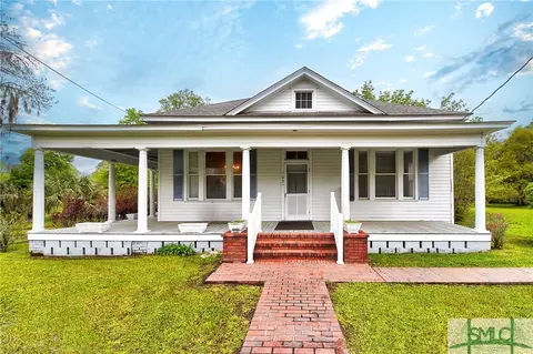 109 Church St, Bloomingdale, GA 31302