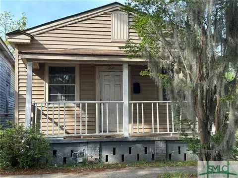 708 W 36th St, Savannah, GA 31415
