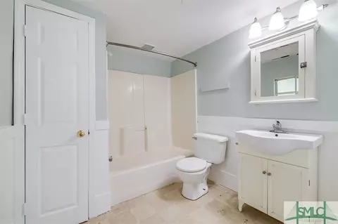 207 E 4th St, Springfield, GA 31329 photo 15