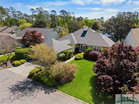 7 Riding Ln, Savannah, GA 31411