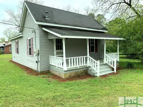 314 S Grady St, Portal, GA 30450