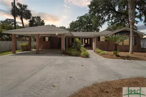 77 Rio Rd, Savannah, GA 31419
