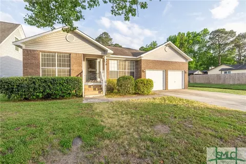 124 Cambridge Dr, Savannah, GA 31419