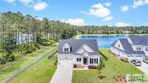 134 Simcoe Lake Dr, Richmond Hill, GA 31324