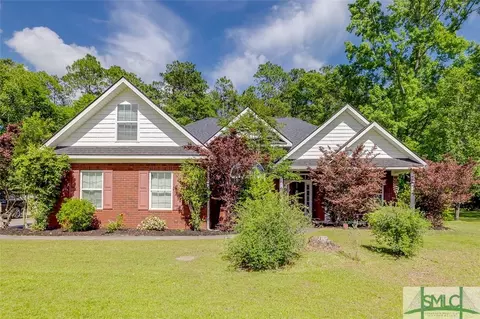 222 Rosehill Dr E, Rincon, GA 31326