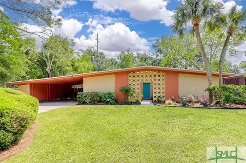 235 E 60th St, Savannah, GA 31405