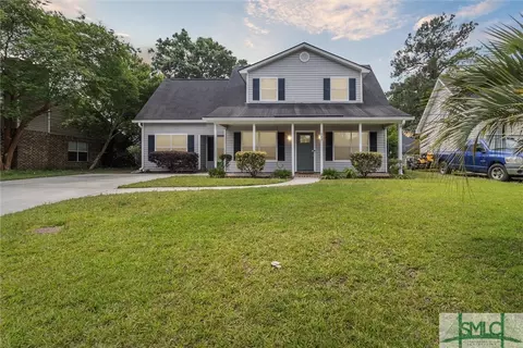 422 Falcon Dr, Richmond Hill, GA 31324