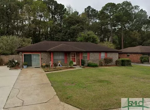 2411 Nottingham Dr, Savannah, GA 31406