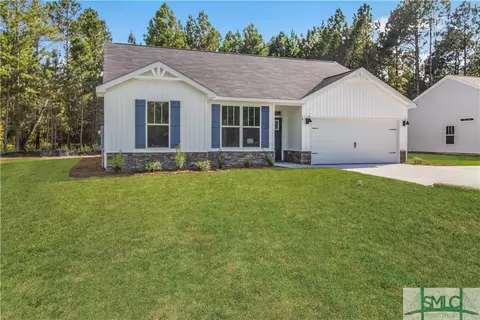 141 W E Smith Rd, Pembroke, GA 31321