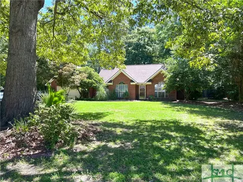 40 Cricket Ct, Richmond Hill, GA 31324