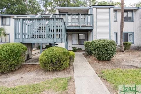 910 Brett Dr #103, Hinesville, GA 31313