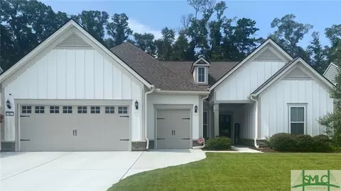 470 Mandeville Dr, Richmond Hill, GA 31324