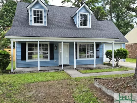 7 N Berwick Dr, Savannah, GA 31406