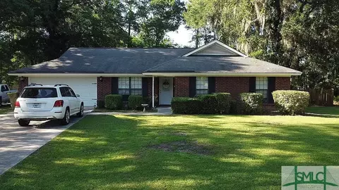 106 Teacher Ct, Guyton, GA 31312
