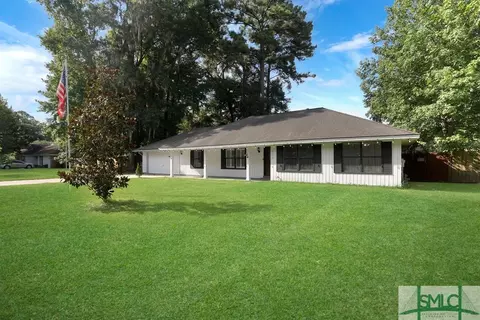 933 Mill Dr, Savannah, GA 31419