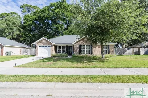 221 Guyett Ave, Hinesville, GA 31313