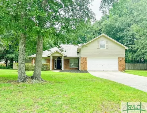 135 Crystal Dr, Rincon, GA 31326