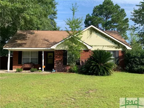 2550 Parkland Blvd, Hinesville, GA 31313