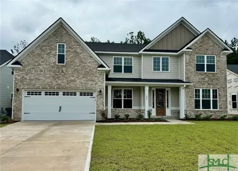 860 Highland Cir, Richmond Hill, GA 31324