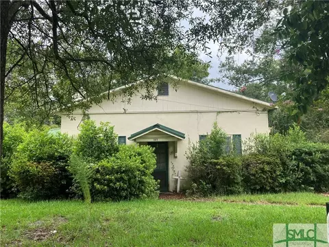 185 S Lanier St, Lyons, GA 30436