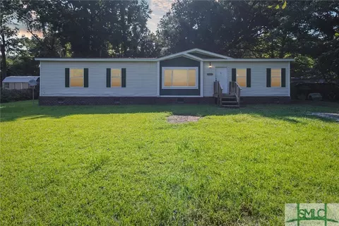 141 First St, Midway, GA 31320