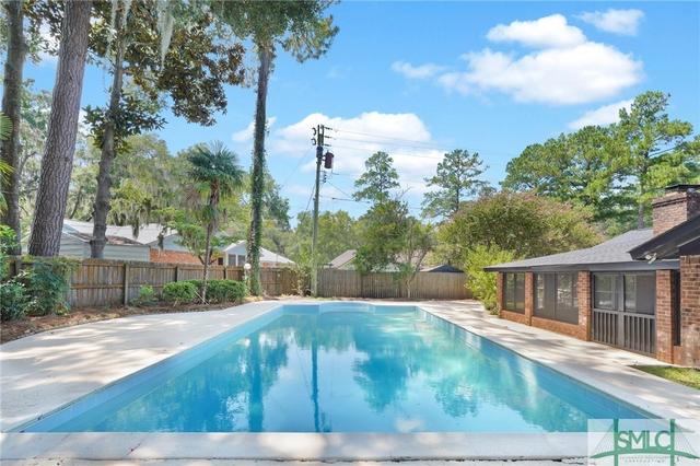 611 Plantation Dr, Savannah, GA 31419