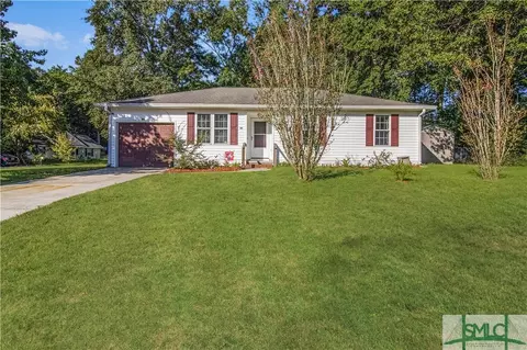 105 Rose Dr, Springfield, GA 31329