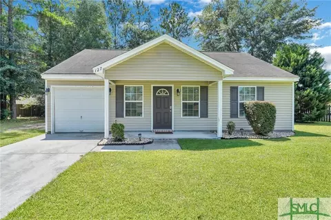 127 Knotty Pine Cir, Springfield, GA 31329