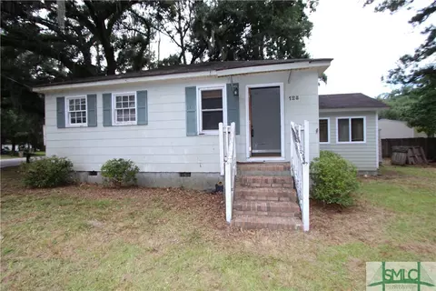 128 Holly Hill Rd, Richmond Hill, GA 31324
