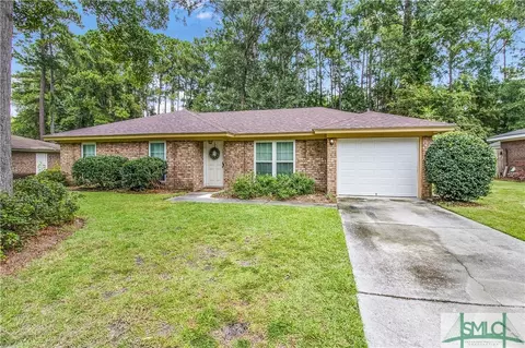 451 Sandpiper Rd, Richmond Hill, GA 31324