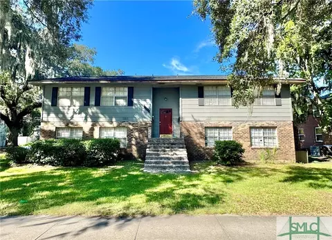 1202 E Victory Dr, Savannah, GA 31404