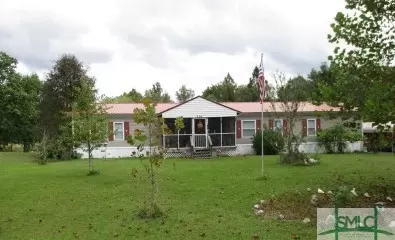 864 Copperhead Ln, Midway, GA 31320