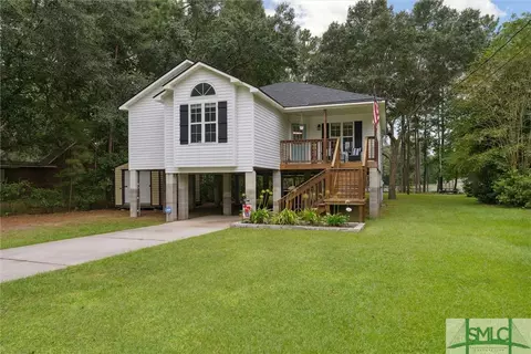 186 Carlyene Dr, Midway, GA 31320
