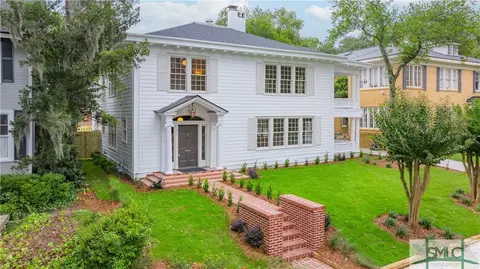 311 E 44th St, Savannah, GA 31405